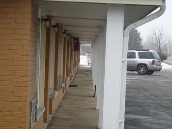 Red Carpet Inn Great Lakes North Chicago Exterior photo